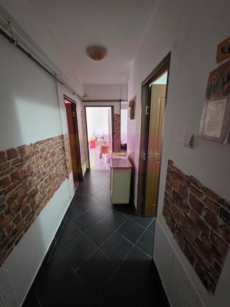 Apartament de vanzare cu 2 camere in Azuga